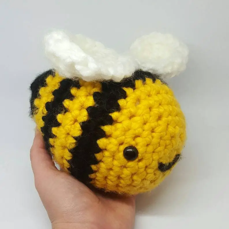 crocheted bumblebee gift idea
