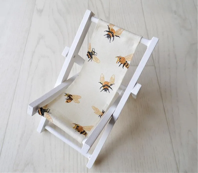 bee phone stand gift idea
