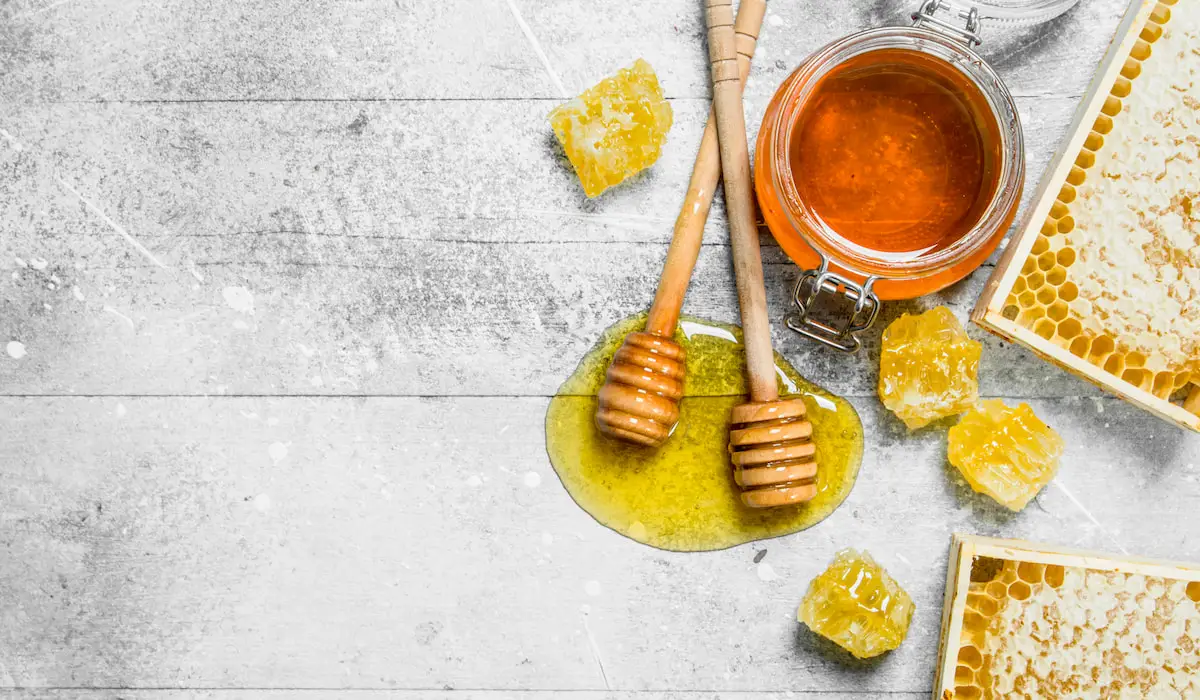 How Much Does Honey Weigh Bee Real Honey